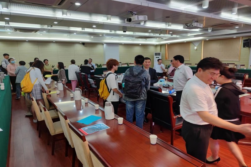 景泰玻璃公益服务招聘在行动
