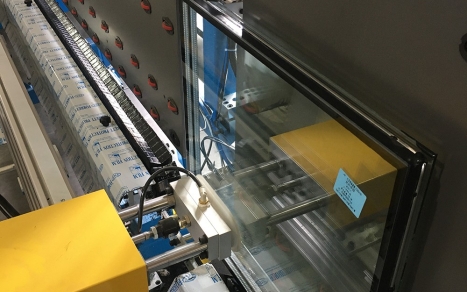 Blue Sky New Sea Fully Automatic Gluing Machine